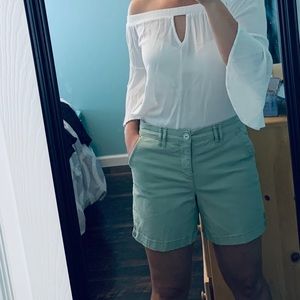 Gloria Vanderbilt green shorts